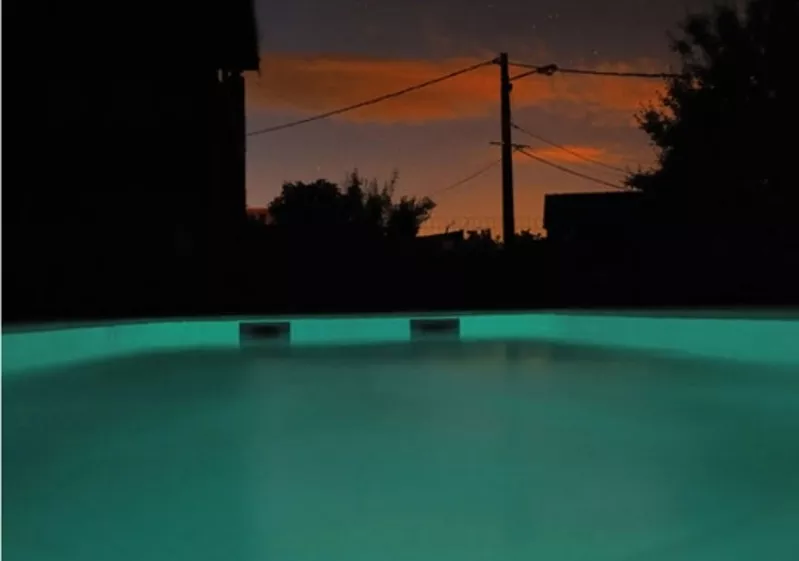 Светящаяся краска AcmeLight Pool для бассейнов 2